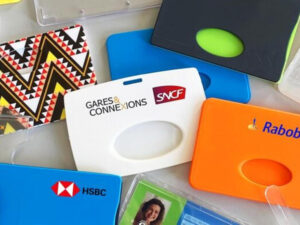 APCards vous guide dans le choix de votre porte-badge